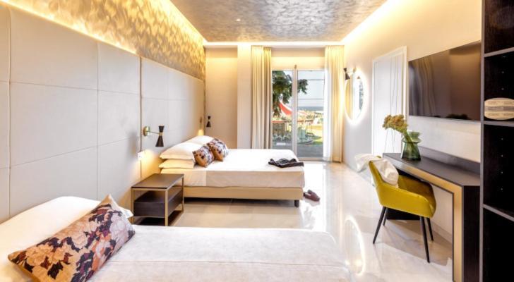 Hotel Mondial Rimini Eksteriør billede