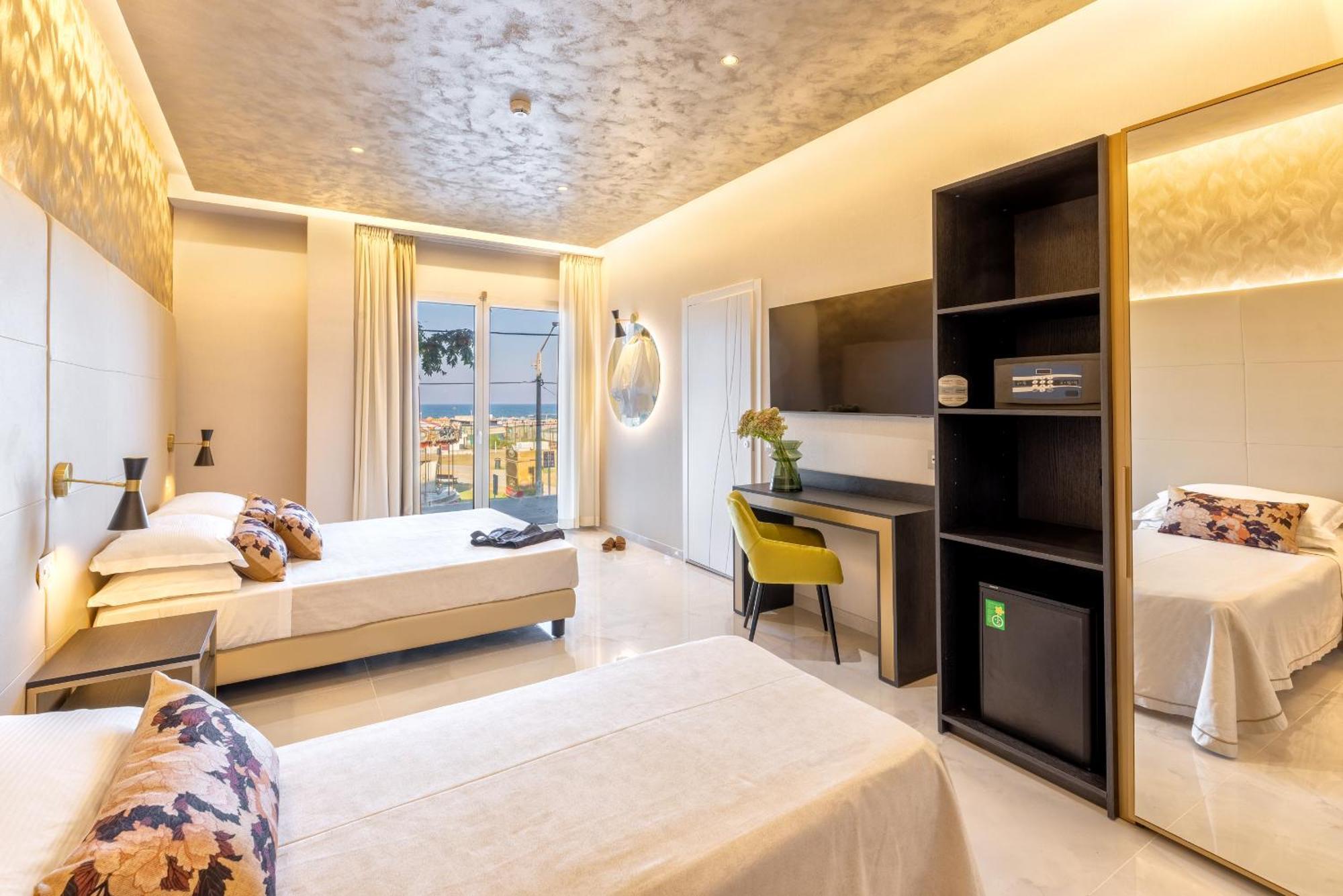 Hotel Mondial Rimini Eksteriør billede