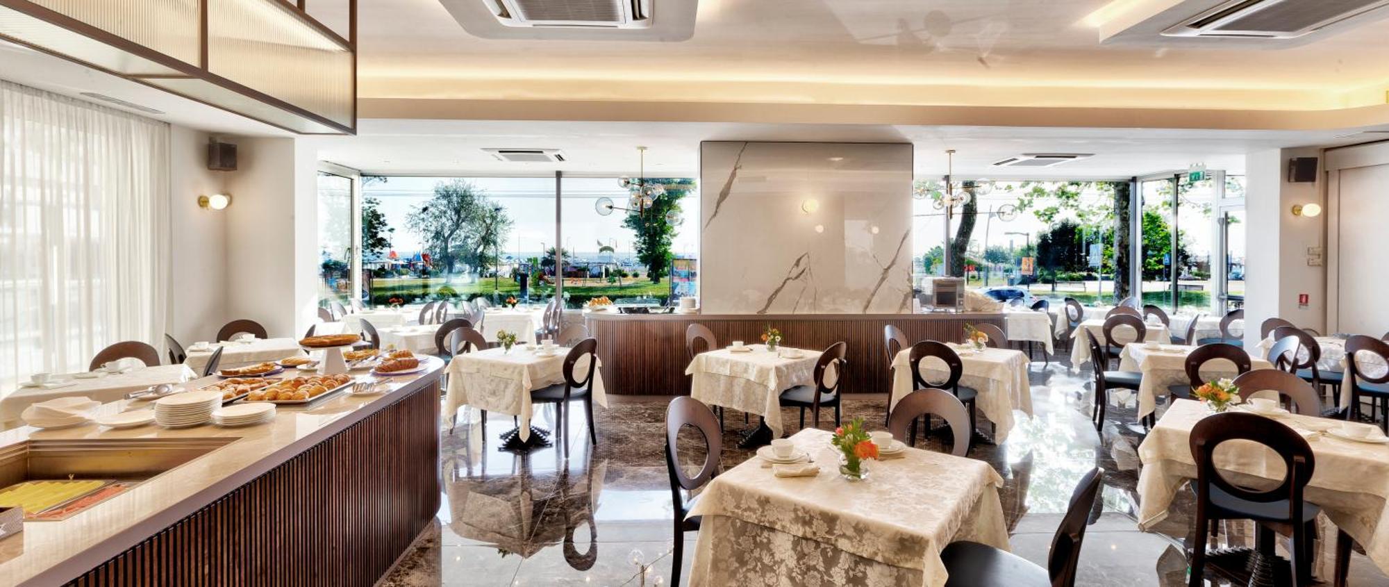 Hotel Mondial Rimini Eksteriør billede