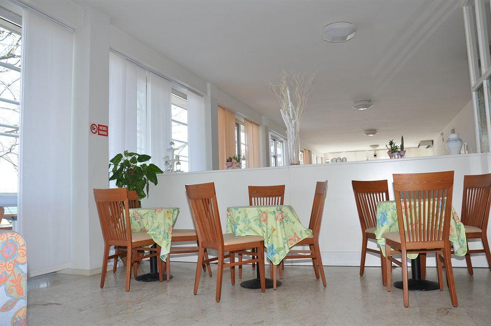 Hotel Mondial Rimini Eksteriør billede