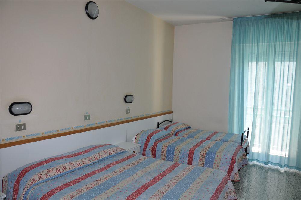 Hotel Mondial Rimini Eksteriør billede